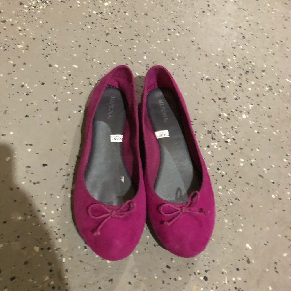 Beautiful purple flat